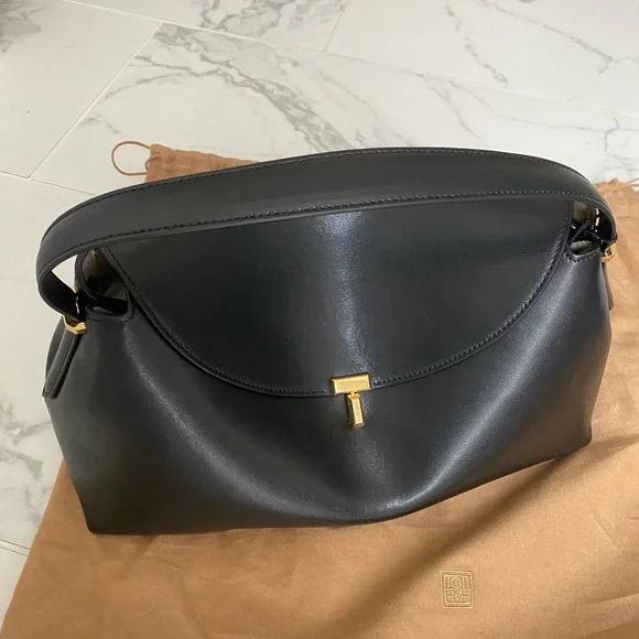 Toteme Large T-Lock leather shoulder bag - Picture 4 of 14